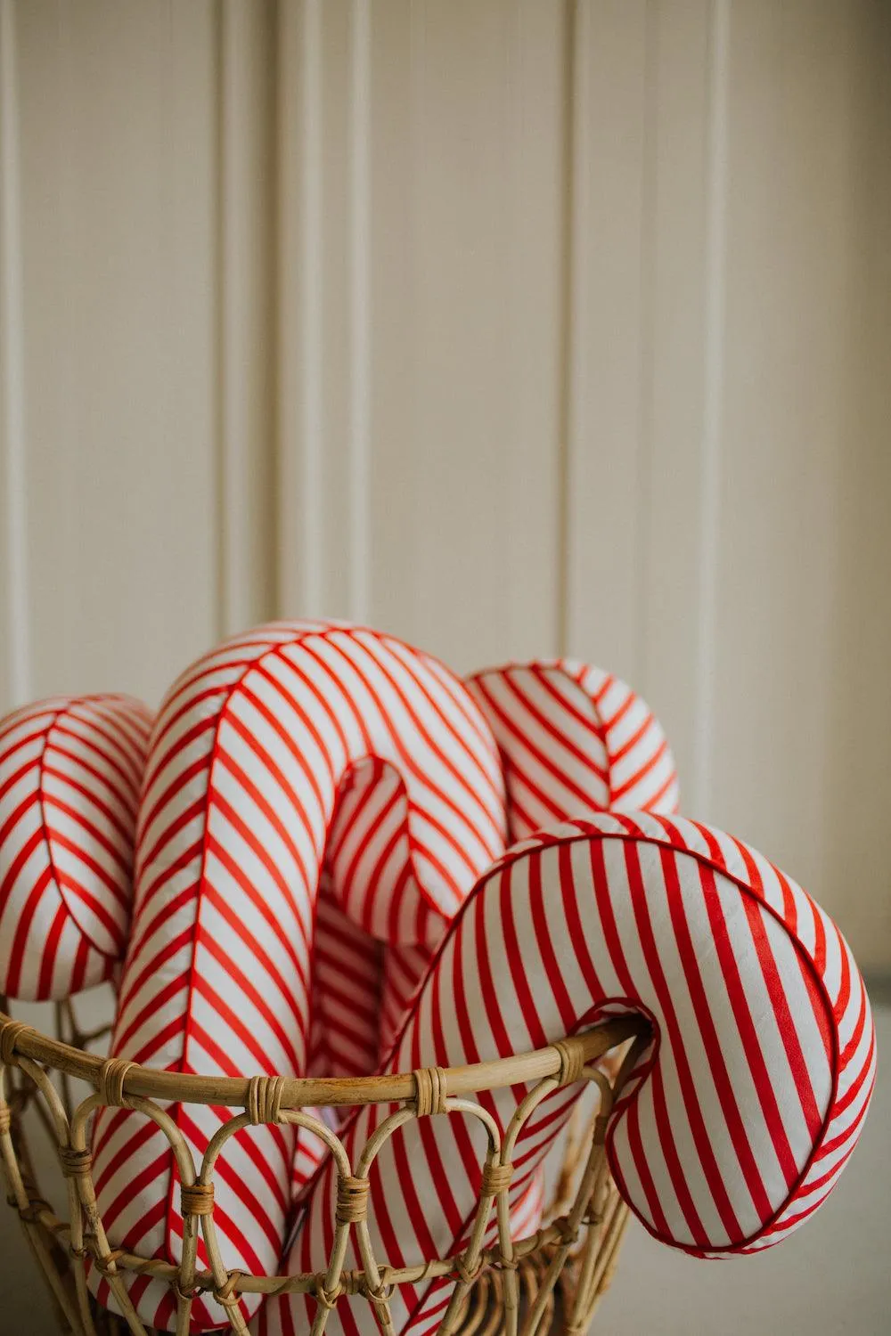 Christmas Candy Cane Cushion red stripes | Candy Cane pillows
