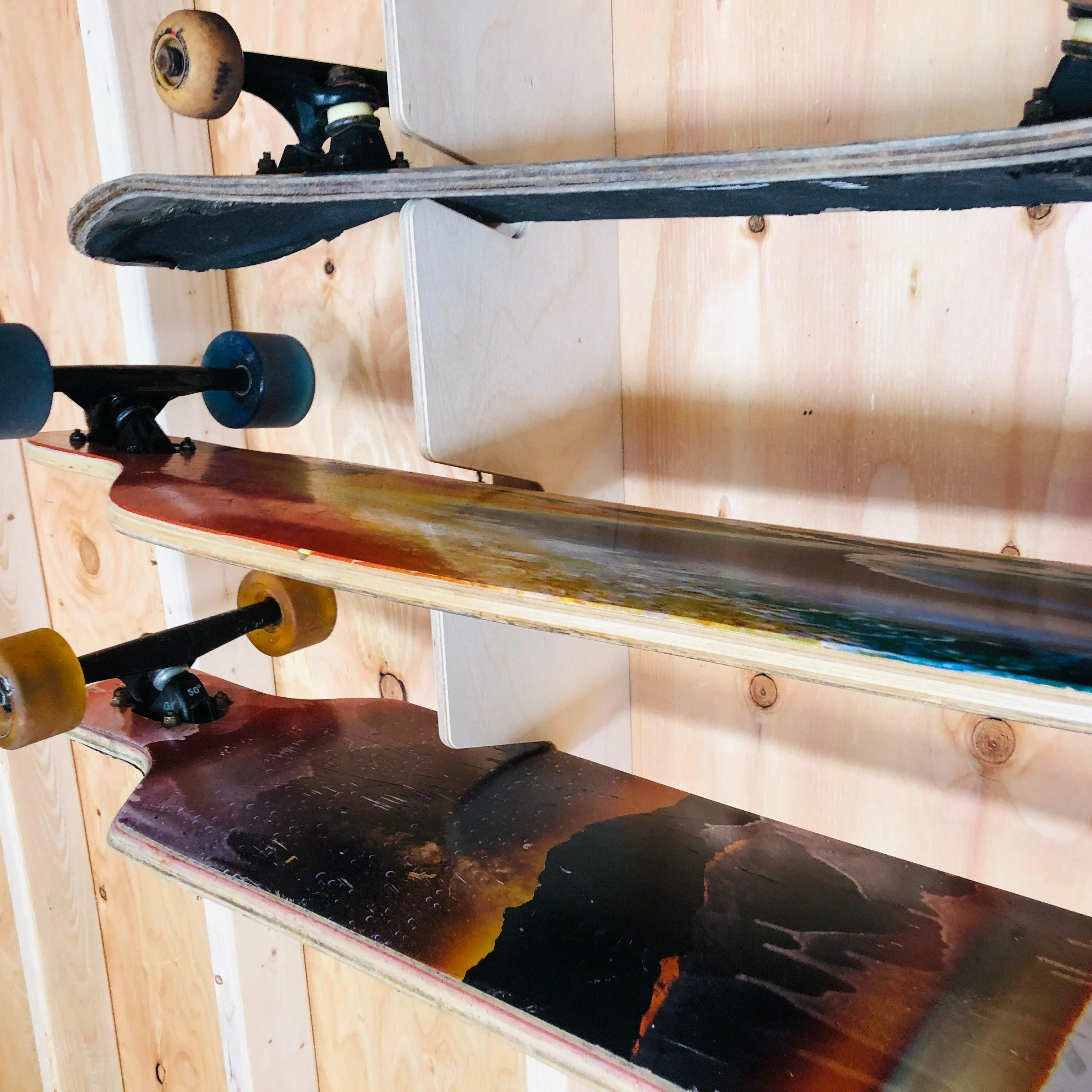 HANGTHIS Up Skateboard Organizer 26" (holds 4) Shed organization, sporting goods, yard shed, outdoor storate