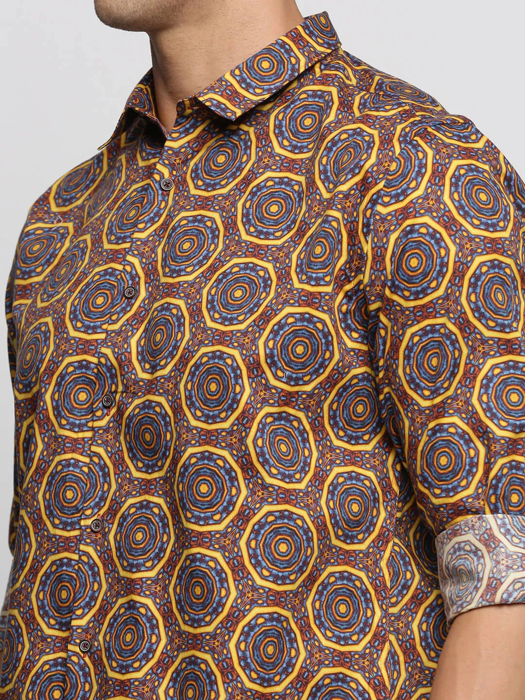 Men Brown Smart Slim Fit Geometric Printed Cotton Casual Shirt