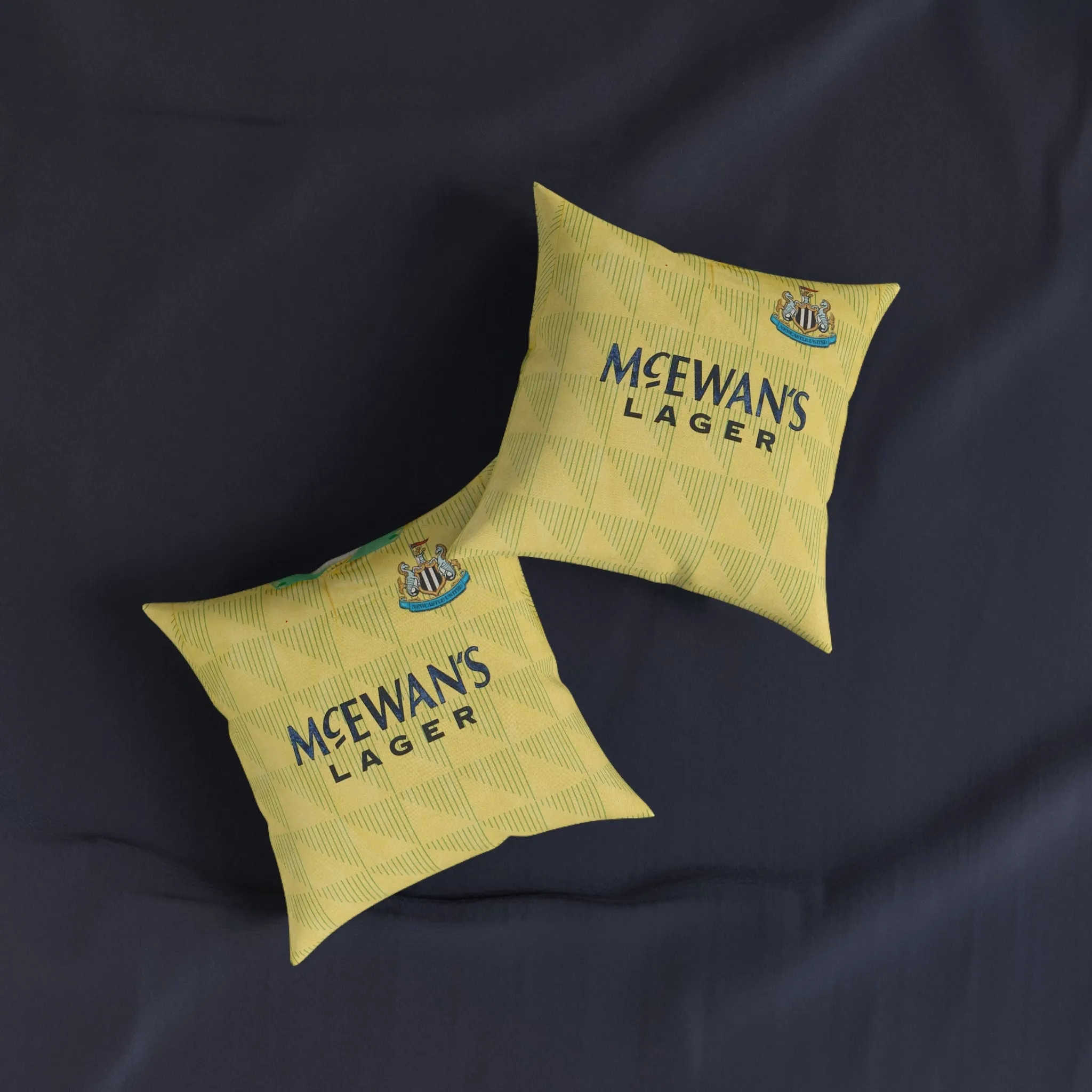 Newcastle Retro Away Kit 91/92 - Square Pillow