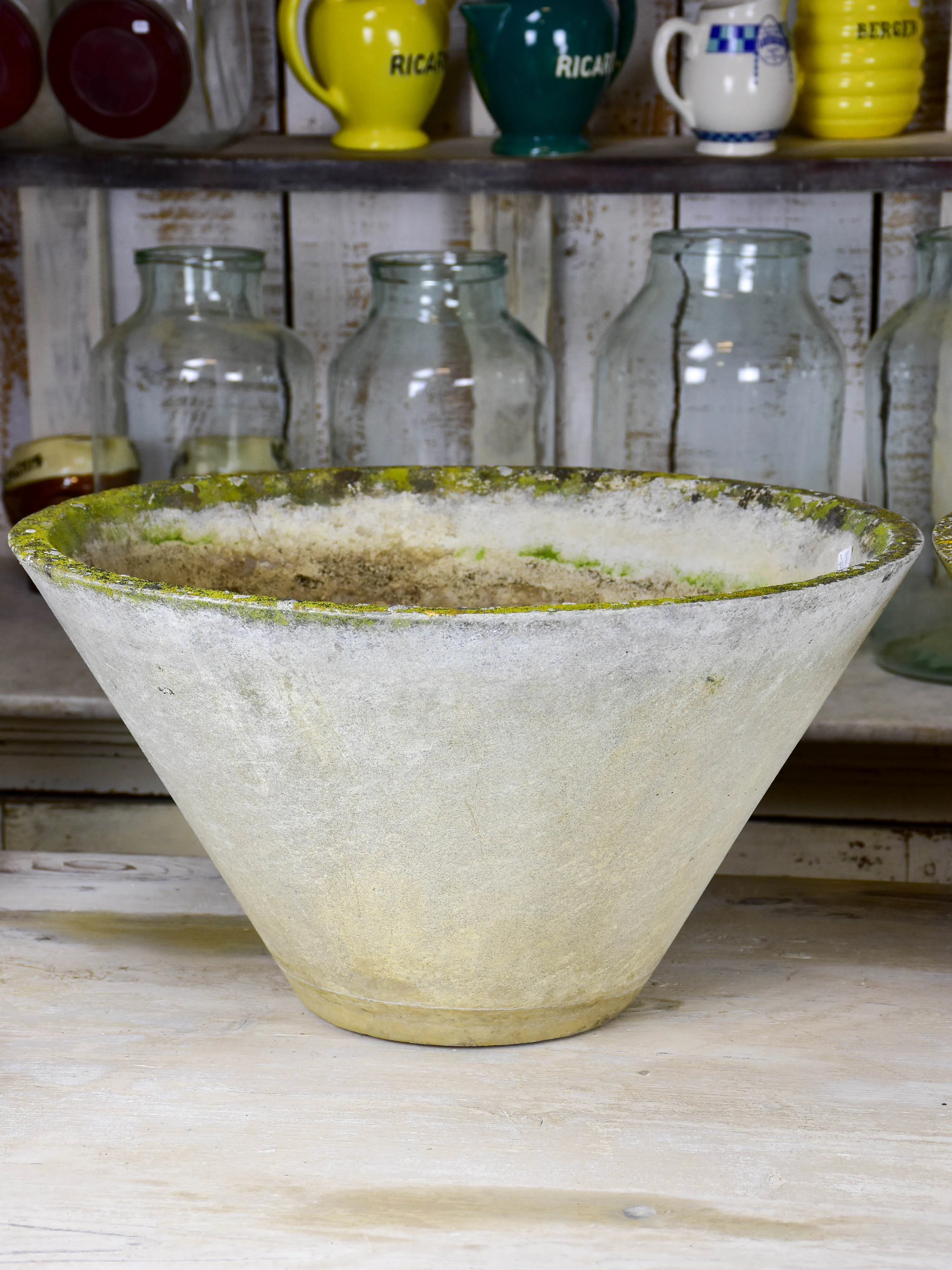 Pair of Willy Guhl garden planters - round
