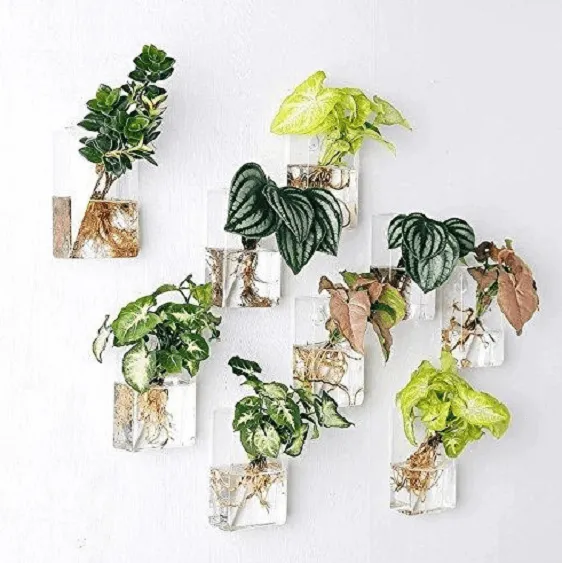 Set of 4 Wall Mountable Planters